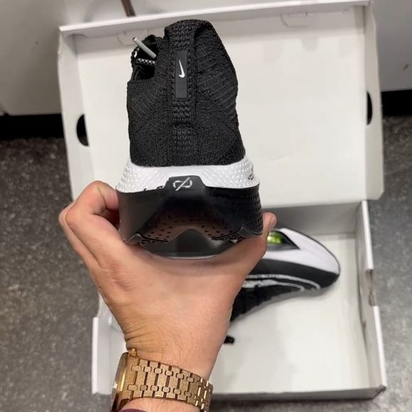 NIKE ZOOM X - Picture 4 of 6